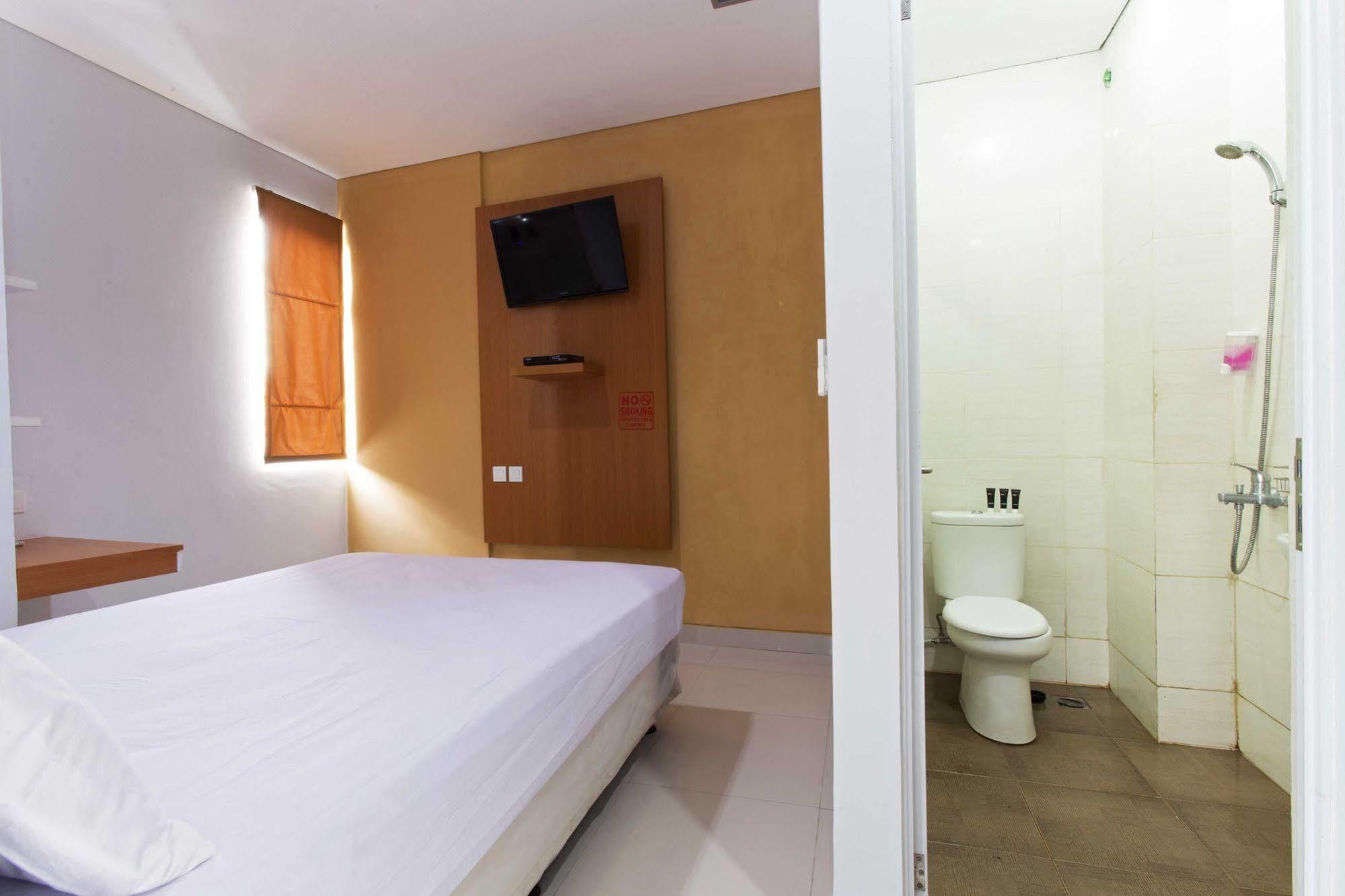 Rumah tetamu Reddoorz Near Thamrin